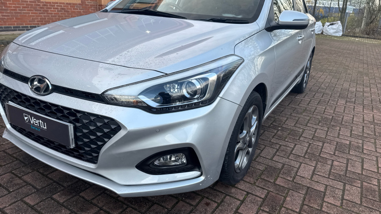 Hyundai i20 1.2 MPi Premium Nav 5dr Petrol Hatchback
